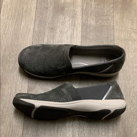 Womens Dansko Halle Suede Leather Walking Slip On Loafer Shoes - Picture 1 of 7